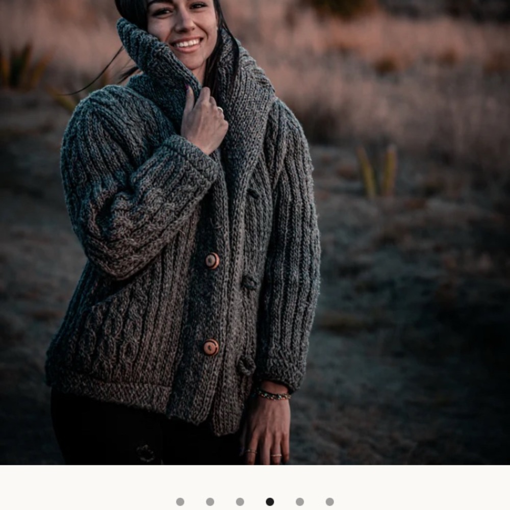 Pancho’s Blanket OSO Cardigan sz S/M Maroon/Burgundy